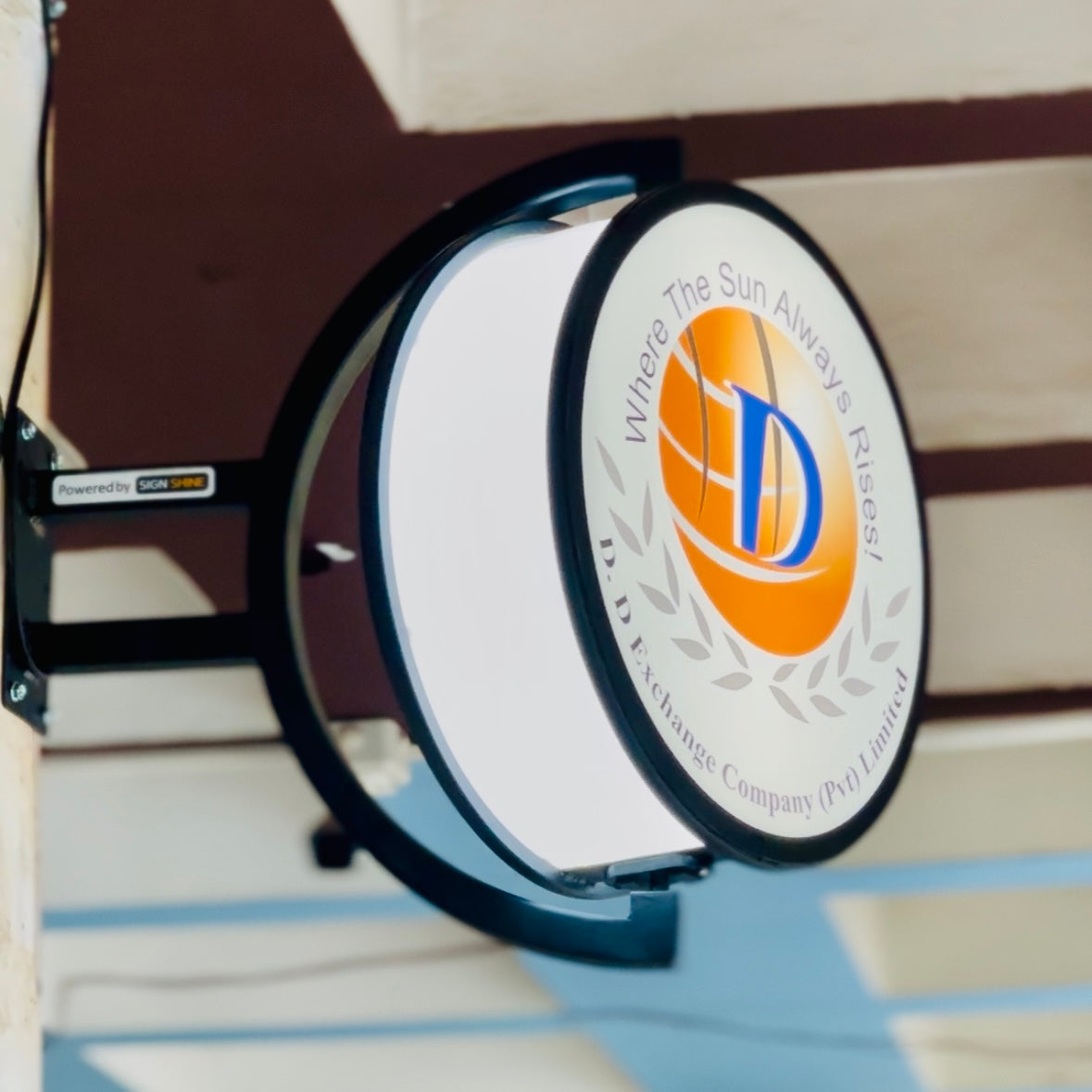 Rotating LED Acrylic Flange Sign Board – Custom Vinyl Printed Round Board for Shops in Pakistan.